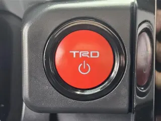 Toyota Tacoma 2025 4x4 TRD Sport HV 4p Doble Cabina 5.0 pies SB