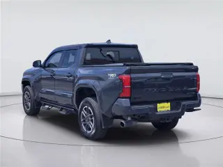 Toyota Tacoma 2025 4x4 TRD Sport HV 4p Doble Cabina 5.0 pies SB