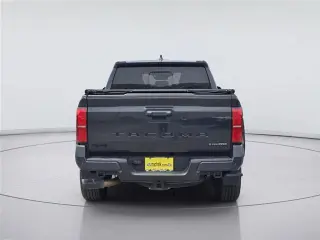Toyota Tacoma 2025 4x4 TRD Sport HV 4p Doble Cabina 5.0 pies SB