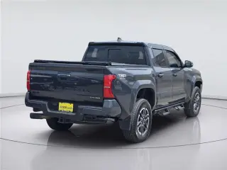 Toyota Tacoma 2025 4x4 TRD Sport HV 4p Doble Cabina 5.0 pies SB