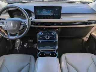 Lincoln Nautilus 2022 Estándar 4p SUV