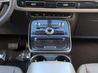 Lincoln Nautilus 2022 Estándar 4p SUV