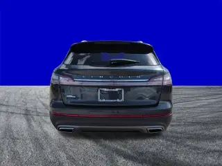 Lincoln Nautilus 2022 Estándar 4p SUV