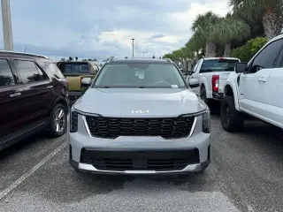Kia Sorento 2024 S 4dr SUV