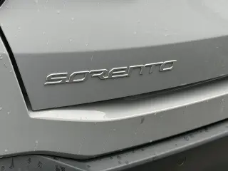 Kia Sorento 2024 S 4dr SUV