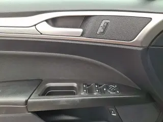 Ford Fusion Hybrid 2020 SE 4dr Sedán