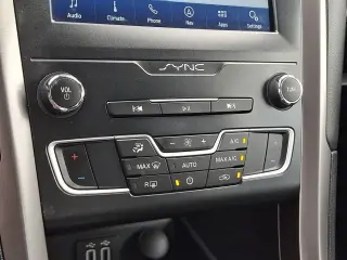Ford Fusion Hybrid 2020 SE 4dr Sedán