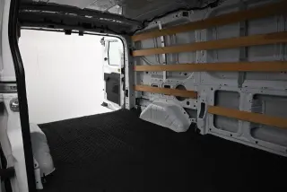 Ford Transit 2025 250 3dr SWB Tech Roof Camioneta de Carga