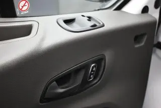 Ford Transit 2025 250 3dr SWB Tech Roof Camioneta de Carga