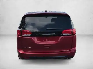 Chrysler Voyager 2026 LX 4dr Mini-Van
