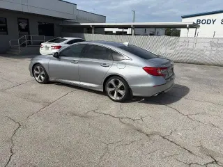 Honda Accord 2018 Touring 4p Sedan (2.0T I4)