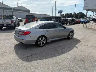 Honda Accord 2018 Touring 4p Sedan (2.0T I4)