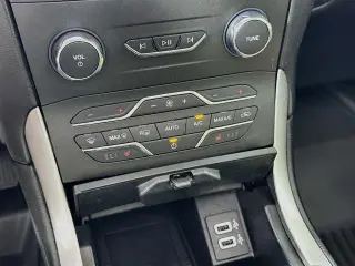Ford Edge 2019 SEL 4dr Crossover