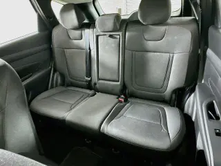 Hyundai TUCSON 2025 SE 4p SUV