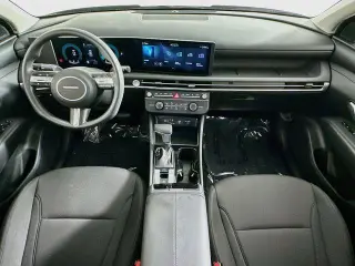 Hyundai TUCSON 2025 SE 4p SUV
