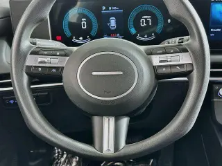 Hyundai TUCSON 2025 SE 4p SUV