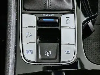 Hyundai TUCSON 2025 SE 4p SUV