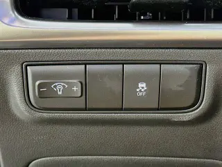 Hyundai TUCSON 2025 SE 4p SUV