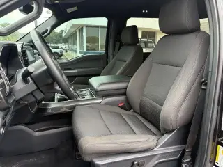 Ford F-150 2023 4x4 XLT 4p SuperCrew 5.5 ft. CB