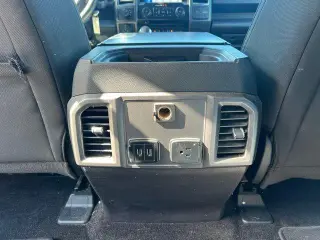 Ford F-150 2017 4x4 XLT 4dr SuperCrew 5.5 ft. SB