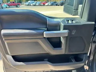 Ford F-150 2017 4x4 XLT 4dr SuperCrew 5.5 ft. SB