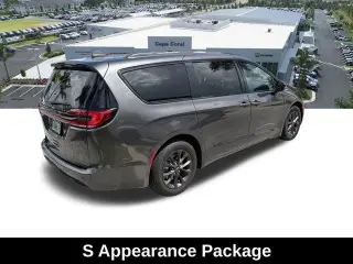 Chrysler Pacifica 2021 Touring 4dr Mini-Van