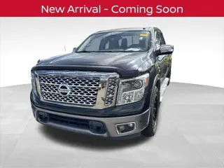 Nissan Titan 2017 4x2 Platinum Reserve 4dr Crew Cab