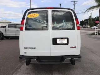 GMC Savana 2025 2500 3dr Camioneta de Carga
