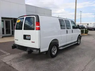 GMC Savana 2025 2500 3dr Camioneta de Carga
