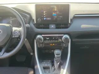 Toyota RAV4 2025 LE 4dr SUV