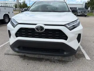 Toyota RAV4 2025 LE 4dr SUV