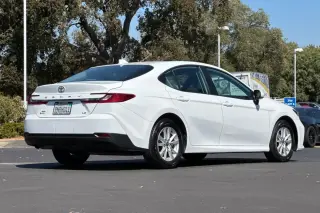 Toyota Camry 2025 AWD LE 4dr Sedán