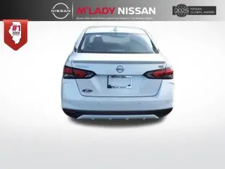 Nissan Versa 2025 SR 4dr Sedán