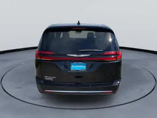 Chrysler Pacifica 2025 Select 4dr Mini-Van