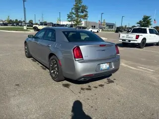 Chrysler 300 2017 AWD S 4dr Sedan