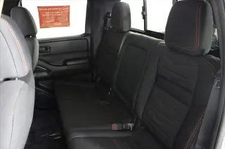 Nissan Frontier 2026 4x4 PRO-4X 4dr Crew Cab 5 ft. SB