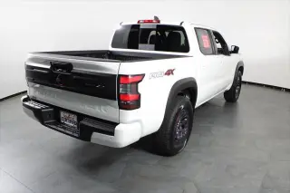 Nissan Frontier 2026 4x4 PRO-4X 4dr Crew Cab 5 ft. SB
