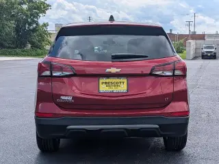 Chevrolet Equinox 2023 LT 4p SUV con 1LT