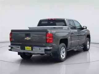 Chevrolet Silverado 1500 2015 4x4 LT 4 puertas Crew Cab carrocería corta de 5,8