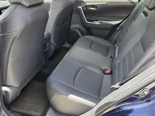 Toyota RAV4 2025 XLE Premium 4p SUV
