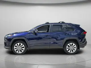 Toyota RAV4 2025 XLE Premium 4p SUV