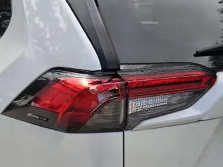 Toyota RAV4 2022 XLE Premium 4p SUV