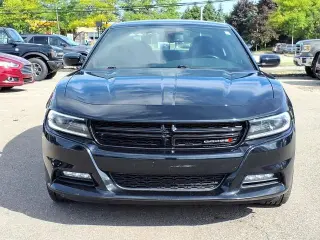 Dodge Charger 2019 AWD SXT 4dr Sedan