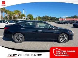 Nissan Altima 2025 2.5 SV 4dr Sedán