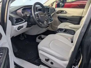 Chrysler Voyager 2021 LXi 4dr Mini-Van