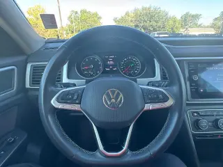 Volkswagen Atlas 2021 V6 SE 4dr SUV con Tecnología (lanzamiento intermedio)