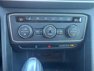 Volkswagen Atlas 2021 V6 SE 4dr SUV con Tecnología (lanzamiento intermedio)