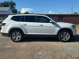 Volkswagen Atlas 2021 V6 SE 4dr SUV con Tecnología (lanzamiento intermedio)