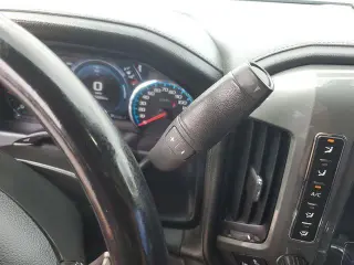GMC Sierra 2500HD 2017 4x4 Denali 4dr Cabina de Tripulacion SB