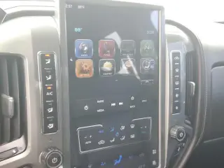 GMC Sierra 2500HD 2017 4x4 Denali 4dr Cabina de Tripulacion SB